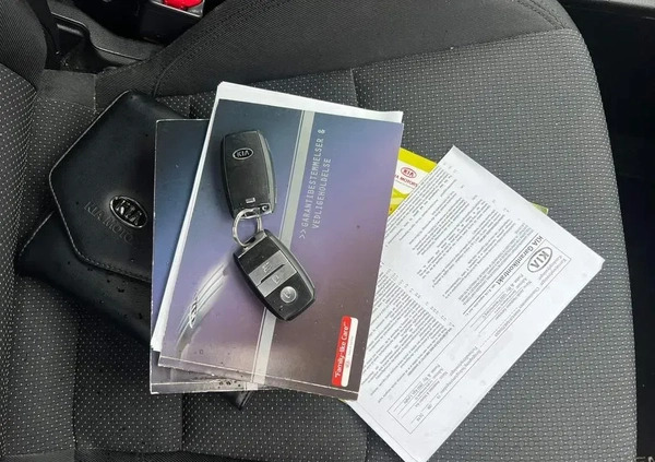 Kia Carens cena 24900 przebieg: 130200, rok produkcji 2014 z Susz małe 79